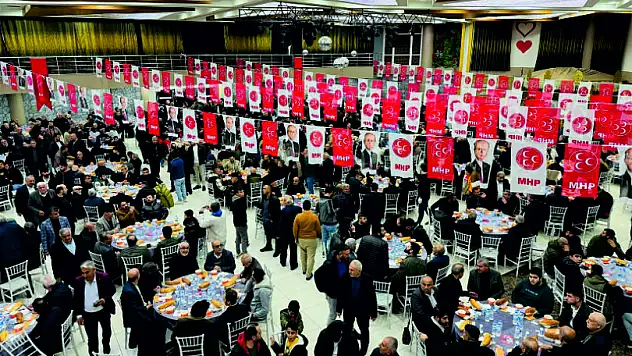 MHP'nin İftar Davetine Yoğun Katılım