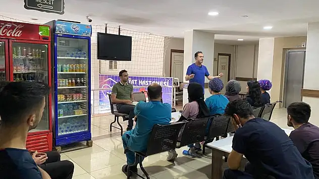 Özel Siirt Hayat Hastanesi Sağlık Çalışanlarına Hizmet İçi Eğitimi Verdi