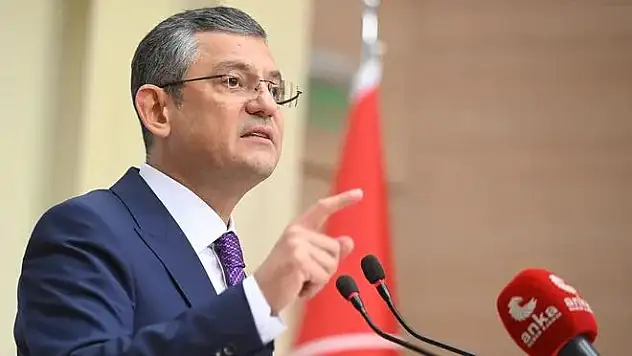 Özgür Özel'den Cumhurbaşkanı Erdoğan'a: Murat Kurum'u Çek, Pinokyo'yu Aday Göster, Daha İnandırıcı Olursun