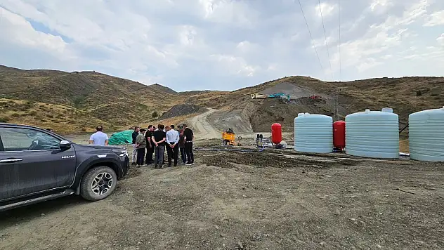 Pervari-Şırnak Yolunda Ulaşımı Rahatlatacak Tünel İçin İlk Kazma Vuruldu