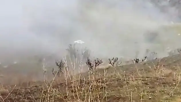 Pervari'de Arıza Ekibi Şarampole Yuvarlandı: 3 Yaralı