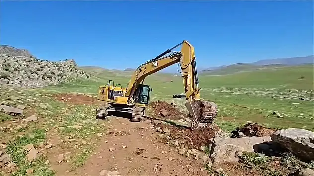 Pervari'de Yayla Yolunda Genişletme Çalışmaları