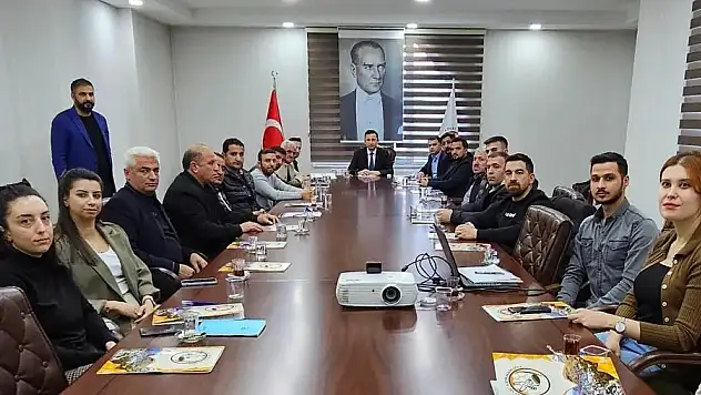 Pervari'de Yerel Kalkınma Stratejisi Toplantısı Düzenlendi