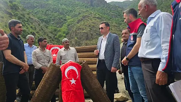 Pervarili Arıcılara Arı Sepeti Dağıtıldı