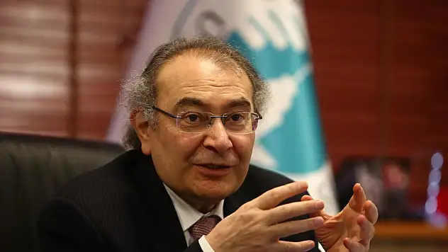 Prof. Dr. Nevzat Tarhan: 'Meslek seçimi sadece para kazanmak ve rahat yaşamak için yapılmamalı'