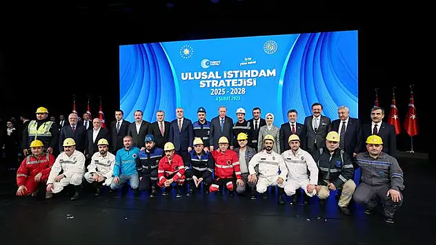 Rektör Şındak, 'Ulusal İstihdam Stratejisi Tanıtım ve İŞKUR Gençlik Programının Başlatılması Toplantısına' Katıldı