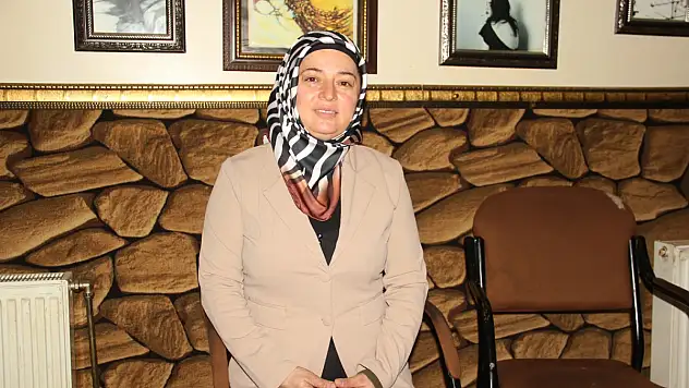 Ronahi Nurden Toymaz, DEM'in Kayabağlar Belediye Eş Başkan Adayı