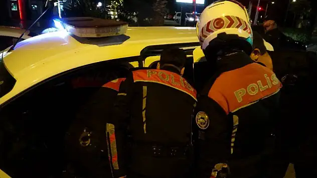 Ruhsatsız Silah ve Uyuşturucu Yakalandı