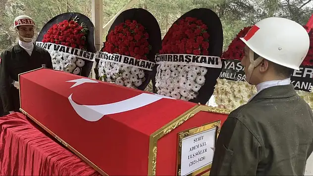 Şehit Sözleşmeli Er Adem Kel Hatay'da Son Yolculuğuna Uğurlandı