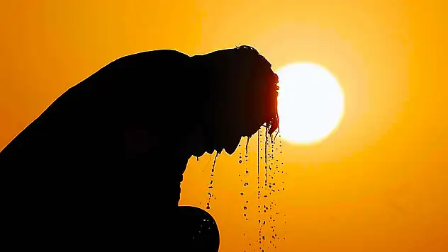 Sıcaklıklar Hızla Yükseliyor: 6-12 Derecelik Artış Bekleniyor, Bakan Kurum'dan Uyarı
