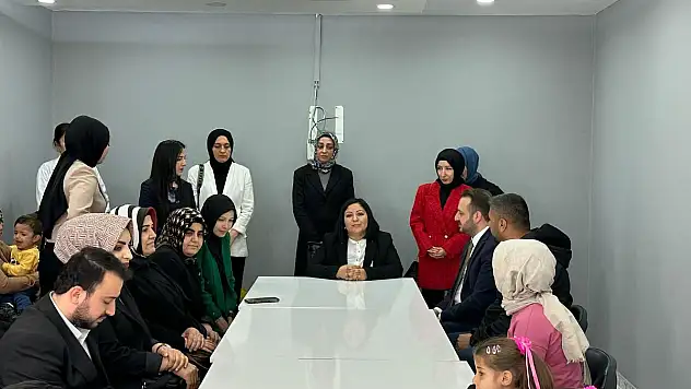 Siirt AK Parti Kadın Kolları Başkanı Betül Tuğba Mavi'den Anlamlı Ziyaret