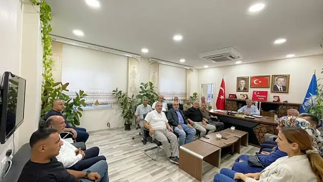 Siirt Ak Parti Teşkilatı Yönetim Kurulu Toplantısını Yaptı