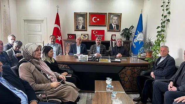 Siirt AK Parti'de Kongre Öncesi İstişare Toplantısı