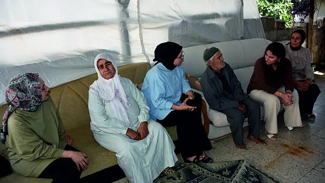 Siirt Belediye Eşbaşkanlarından Dünya Yaşlılar Günü'nde Anlamlı Ziyaret