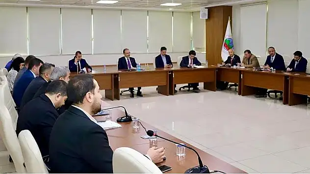 Siirt Belediyesi Haftalık Değerlendirme Toplantısı Yapıldı