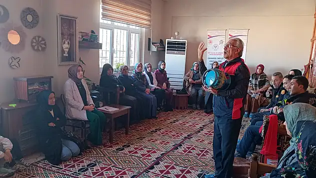 Siirt Belediyesi İtfaiye Müdürlüğü'nden Uygulamalı Yangın Tatbikatı
