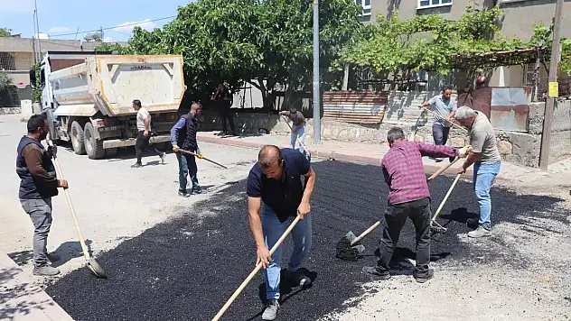 Siirt Belediyesi, Konforlu Bir Ulaşım İçin Asfalt ve Onarım Çalışması Başlattı
