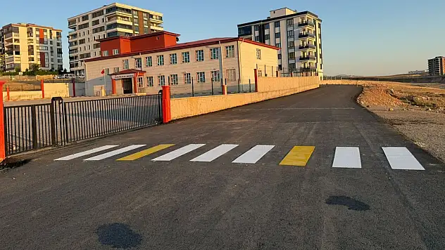Siirt Belediyesi'nden Yaya ve Çocuk Güvenliği İçin Trafik Düzenlemeleri
