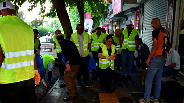 Siirt Belediyesi'nden Geniş Kapsamlı Temizlik Etkinliği