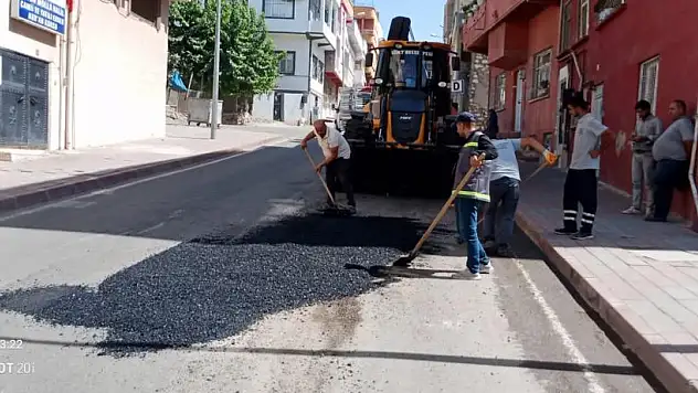 Siirt Belediyesi'nin Asfalt Çalışmaları Devam Ediyor