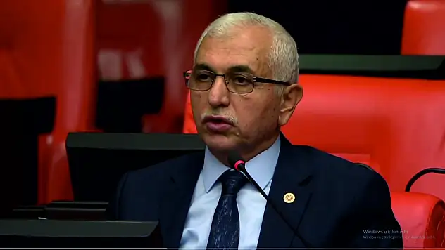 Siirt Belediyesinin Sözleşmeleri Dolan İşçilerin İşlerine Son Vermesine Tepkiler