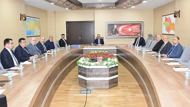 Siirt İl İstihdam ve Mesleki Eğitim Kurulu, Vali Dr.Kemal Kızılkaya Başkanlığında Toplandı