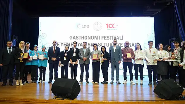 Siirt Zübeyde Hanım Mesleki ve Teknik Anadolu Lisesi Öğrencileri Türkiye Birincisi Oldu