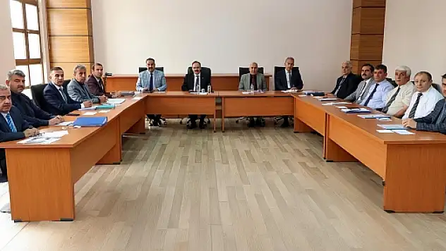 Siirt İl Özel İdaresi'nin Yatırımları, Vali Kızılkaya Başkanlığında Değerlendirildi