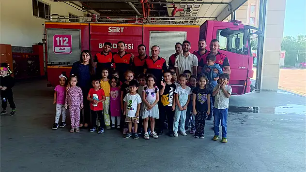 Siirt İtfaiyesi Minik Ziyaretçilerini Ağırladı