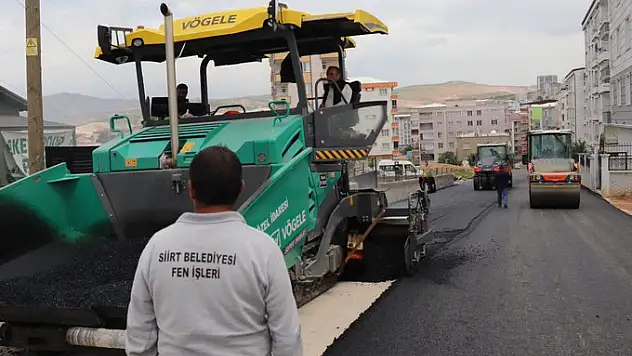Siirt Kent Merkezinde Asfalt Çalışmaları Sürüyor