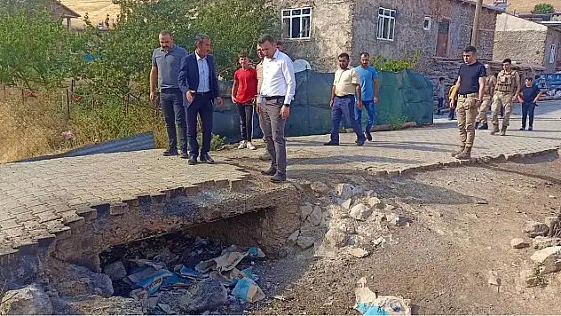 Siirt Pervari İlçe Kaymakamı Ahmet Gülderen Sorun ve İstekleri Yerinde Tespit Ediyor