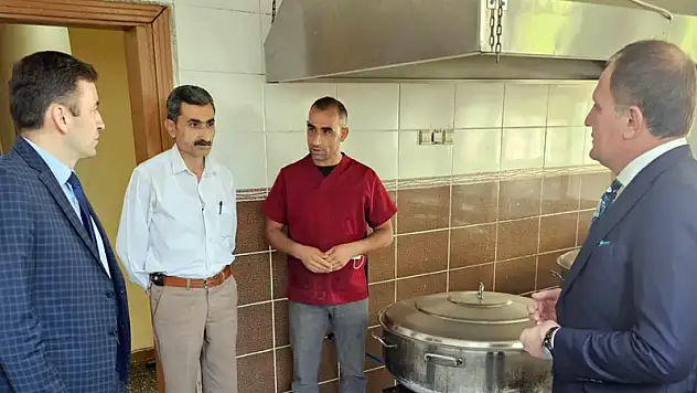 Siirt Pervari'deki Aş Evi, Yüzlerce İhtiyaç Sahibine Yardım Elini Uzatıyor