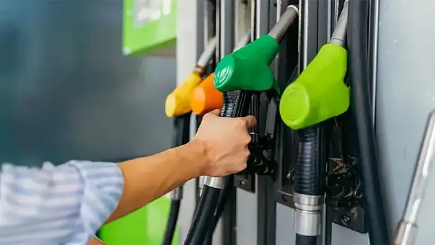 Siirt'te akaryakıt fiyatlarına zam var mı? Benzin ve motorin (mazot) fiyatlarındaki son durum ne?
