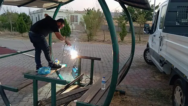 Siirt'te Park Vandalizmi Sürüyor: Yetkililer Ağır Ceza Uyarısı Yaptı