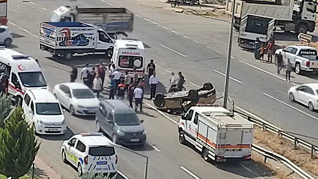 Siirt'te Trafik Kazası: Kapalı Cezaevi Önünde 3 Kişi Yaralandı