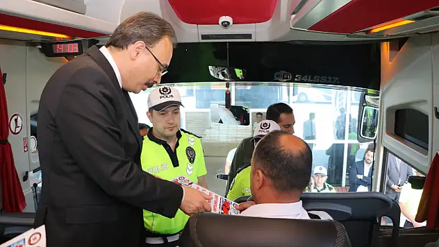 Siirt'te Yolcu Otobüslerinde Emniyet Kemeri Denetimi: ''Bir Kemer, Bir Hayat Demektir''
