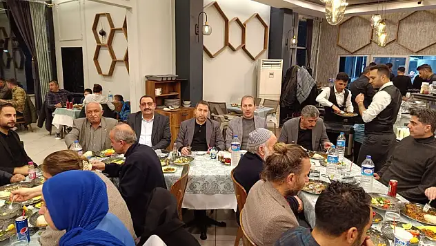 Siirt Ticaret ve Sanayi Odası Başkanı Güven Kuzu, Üyelerle İftarda Buluştu