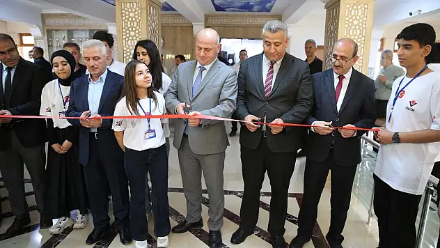 Siirt Türk Telekom Fen Lisesi'nin Genç Beyinlerinden Büyük Fikirler