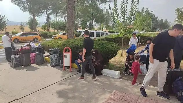 Siirt Uçağı Diyarbakır'a İndi