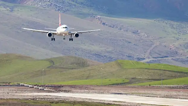 Siirt Uçak Seferi Yine İptal!