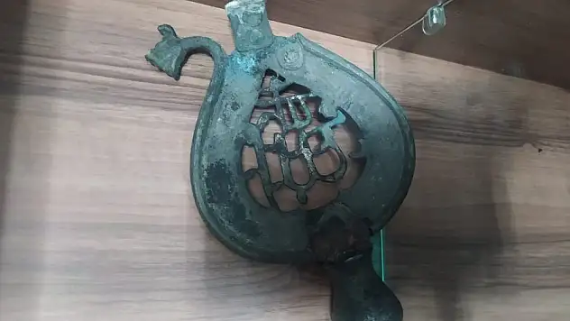 Siirt Ulu Cami'sinin 729 Yıllık Bakır Alemi Koruma Altına Alındı