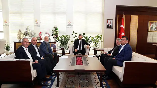 Siirt Vakfından Rektör Şındak'a Ziyaret