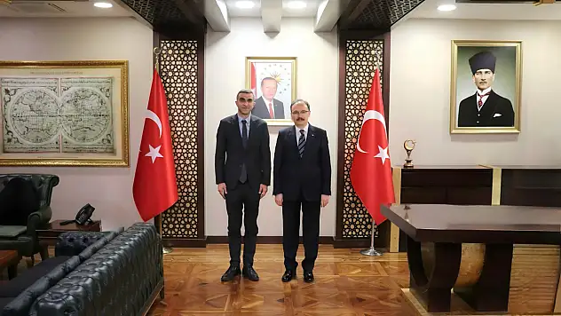 Siirt Valisi Kızılkaya, Türk Telekom İl Müdürü Ömer Ozan Kaçmış'ı Kabul Etti