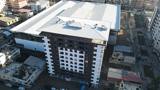 Siirt'in Dev Alışveriş Kompleksi Yıl Sonunda Tamamlanıyor