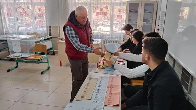 Siirtliler Sandık Başına Gitti