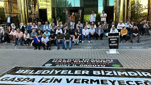 Siirt'te 14 Sivil Toplum Kuruluşundan Ortak Basın Açıklaması: 'Normalleşme Kayyumla Sağlanamaz!' (VİDEOLU HABER)