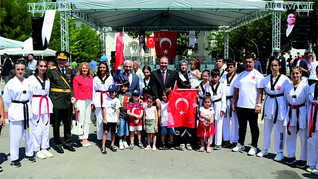 Siirt'te 30 Ağustos Zafer Bayramı Coşkusu