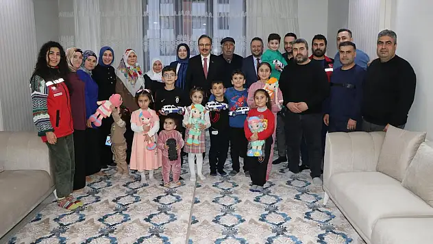 Siirt'te Aileye Saygı ve Vefa Buluşması