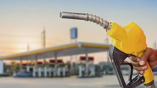 Siirt'te Akaryakıta Zam LPG'ye 1 Lira Artış, Benzin ve Motorin 49 TL'ye Yaklaştı