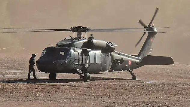 Siirt'te Askeri Helikopter Minik Hasta İçin Havalandı